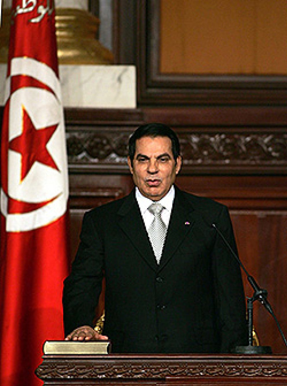 Foto: La Justicia tunecina condena al expresidente Ben Alí a 35 años de cárcel
