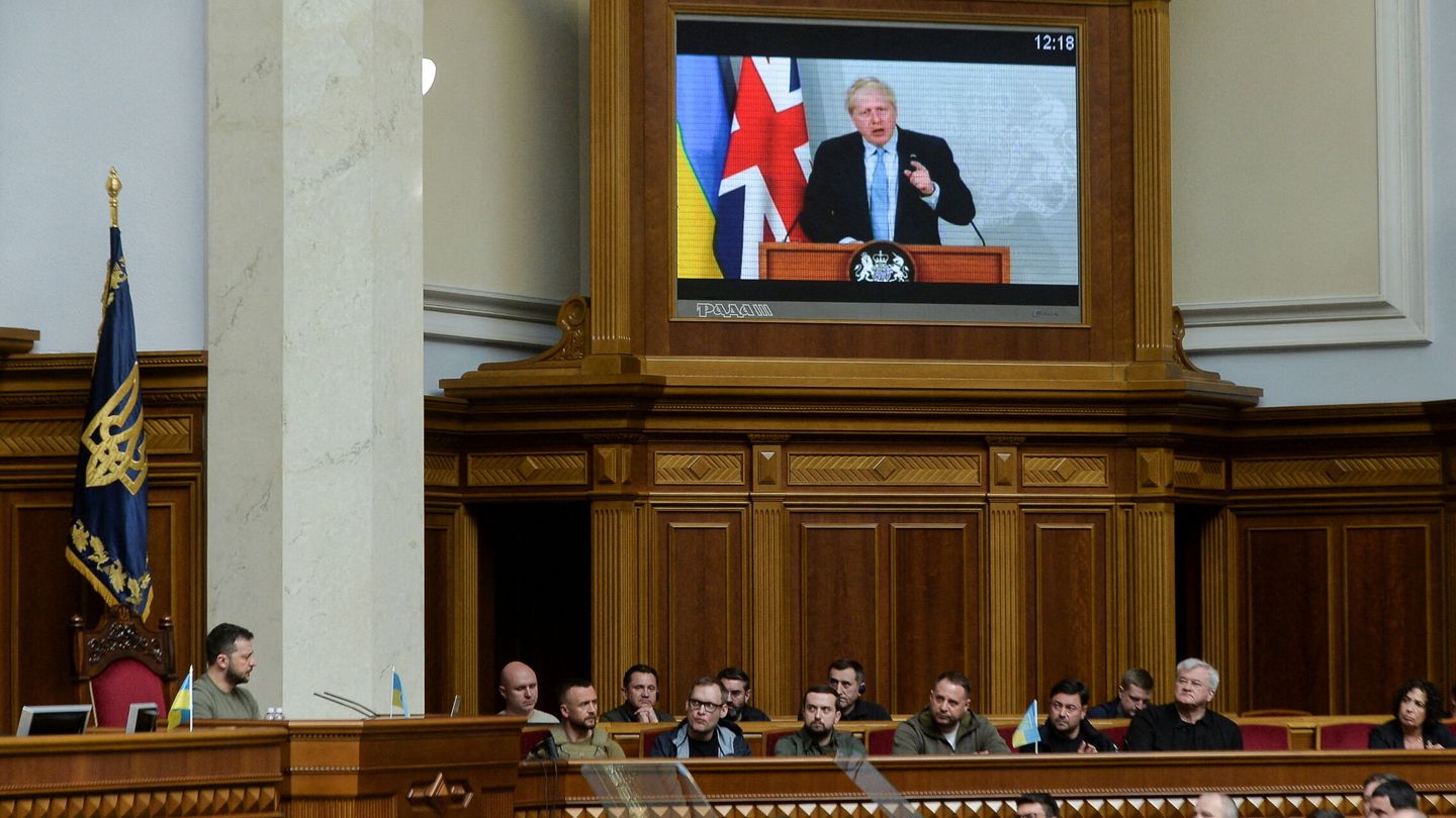 El primer ministro británico, Boris Johnson, ante el Parlamento de Ucrania. (Reuters/ Stringer)
