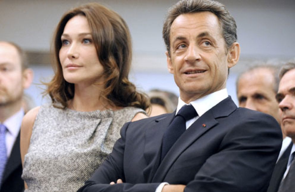 Foto: Sarkozy culpa a "la bella Carla" del desplome de su popularidad al nivel más bajo
