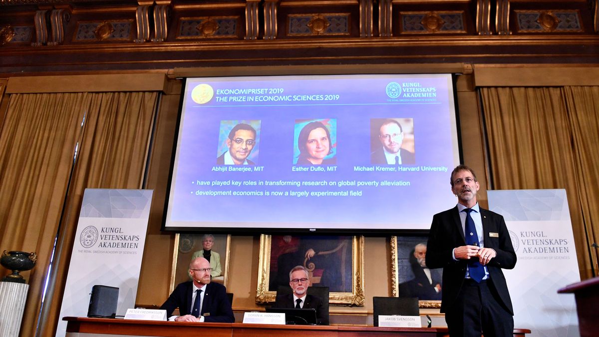 Abhijit Banerjee, Esther Duflo y Michael Kremer ganan el Nobel de Economía 2019