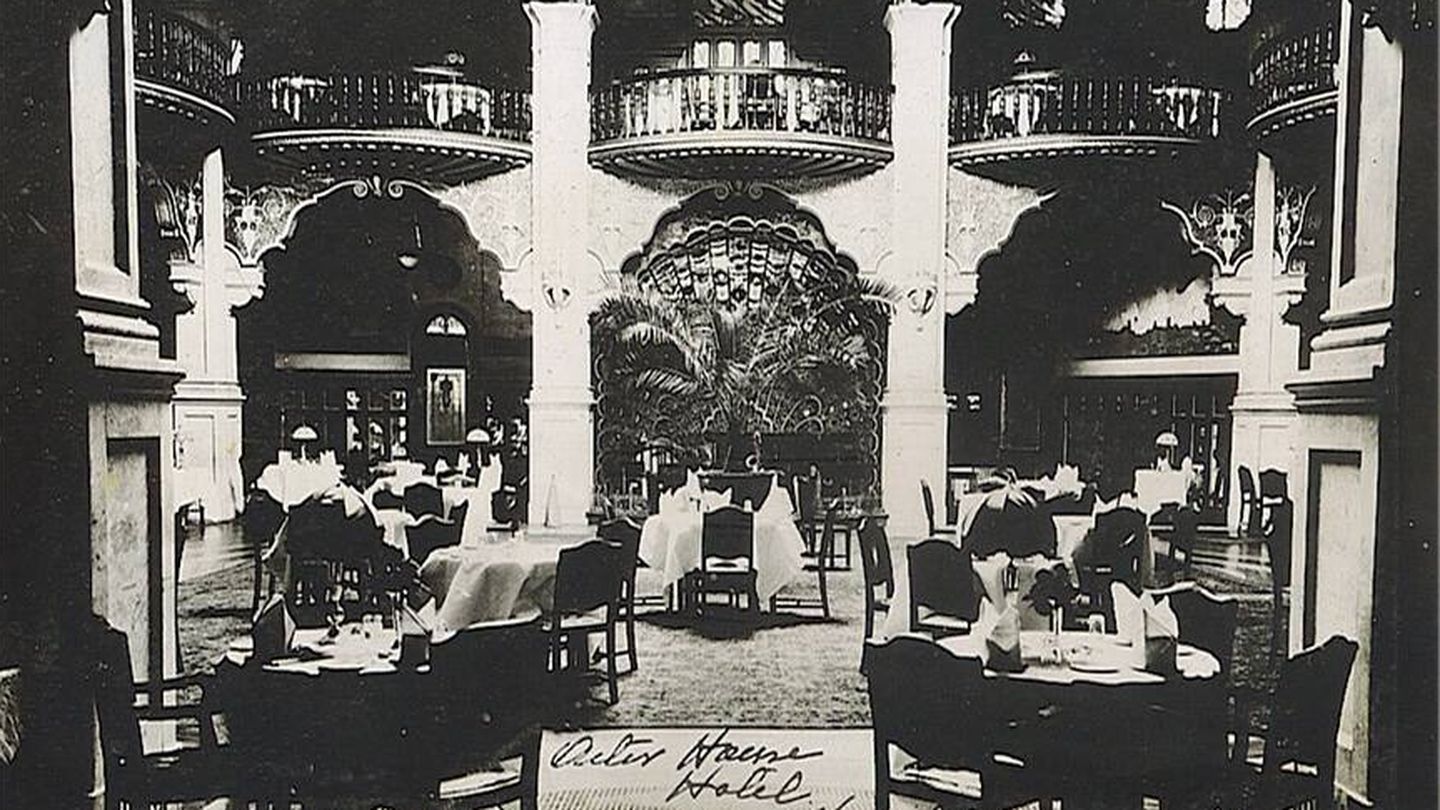 Imagen de archivo de la sala de baile del hotel Astor. (Leonardo Pérez, Álvaro)