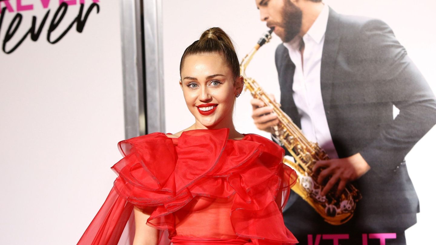 Miley Cyrus en el estreno de la película 'Isn't It Romantic' en Los Ángeles. (EFE)