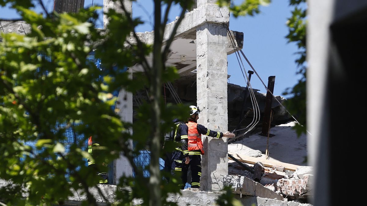 Derrumbe de un edificio en Madrid: última hora de los atrapados de Herrera Oria, en directo