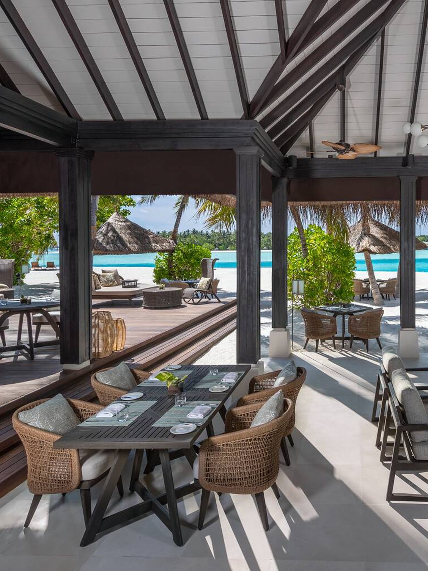 The Living Room, en Naladhu Private Island, es uno de los mejores restaurantes de Maldivas. (Cortesía)