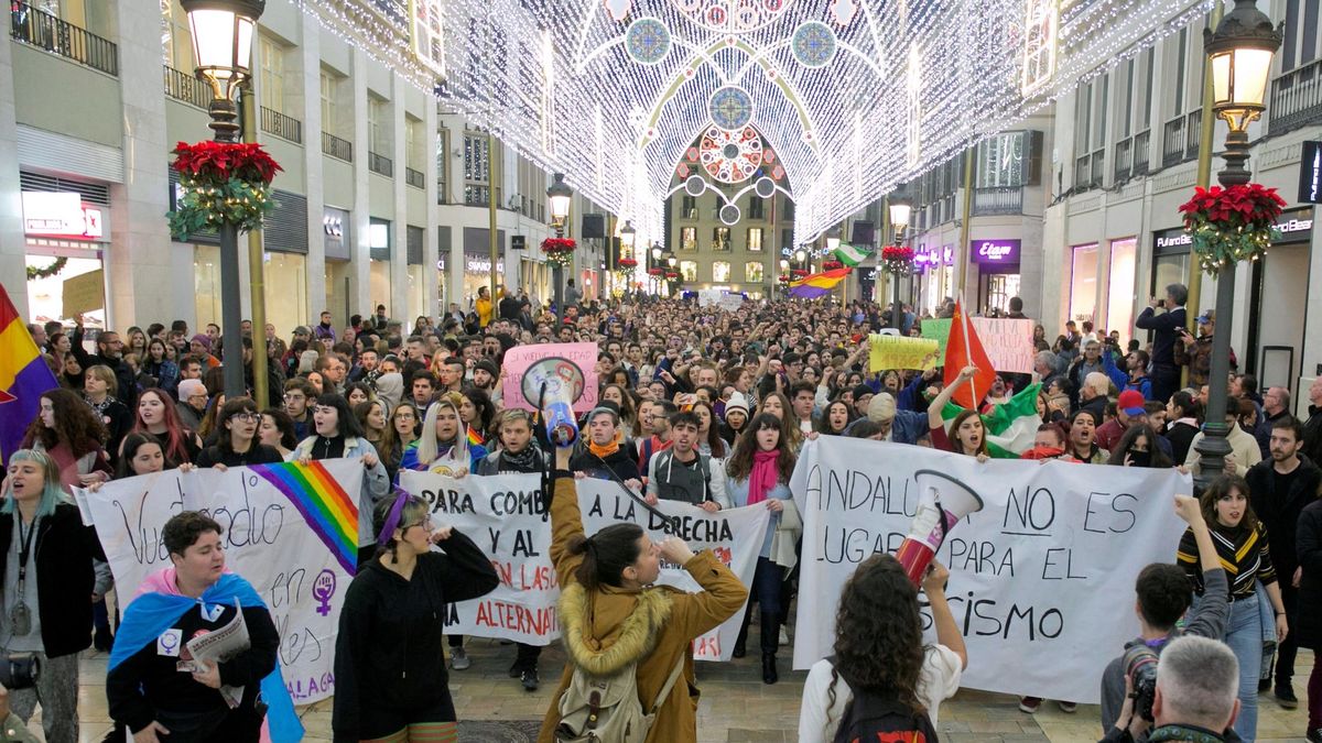 Miles de personas se manifiestan en las capitales andaluzas contra el fascismo