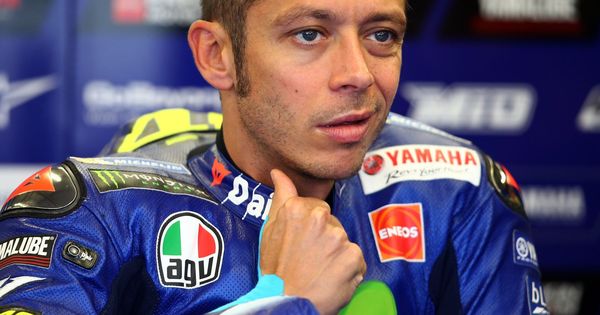 Foto: El piloto italiano de MotoGP Valentino Rossi se ha fracturado tibia y peroné. (EFE)