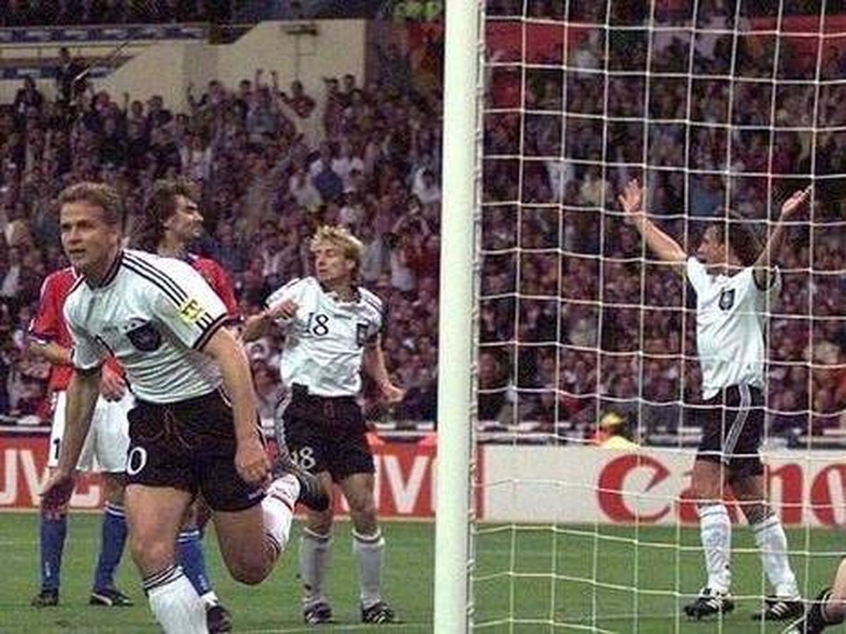Foto: Oliver Bierhoff celebra su gol en la final de la Eurocopa de 1996 (Efe).