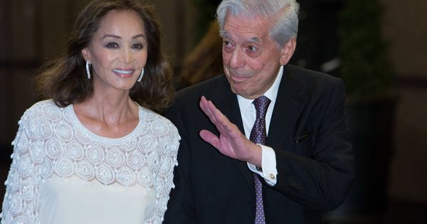 Foto: Isabel Preysler y Vargas Llosa, en la fiesta por el 80 cumpleaños del escritor. (Getty)