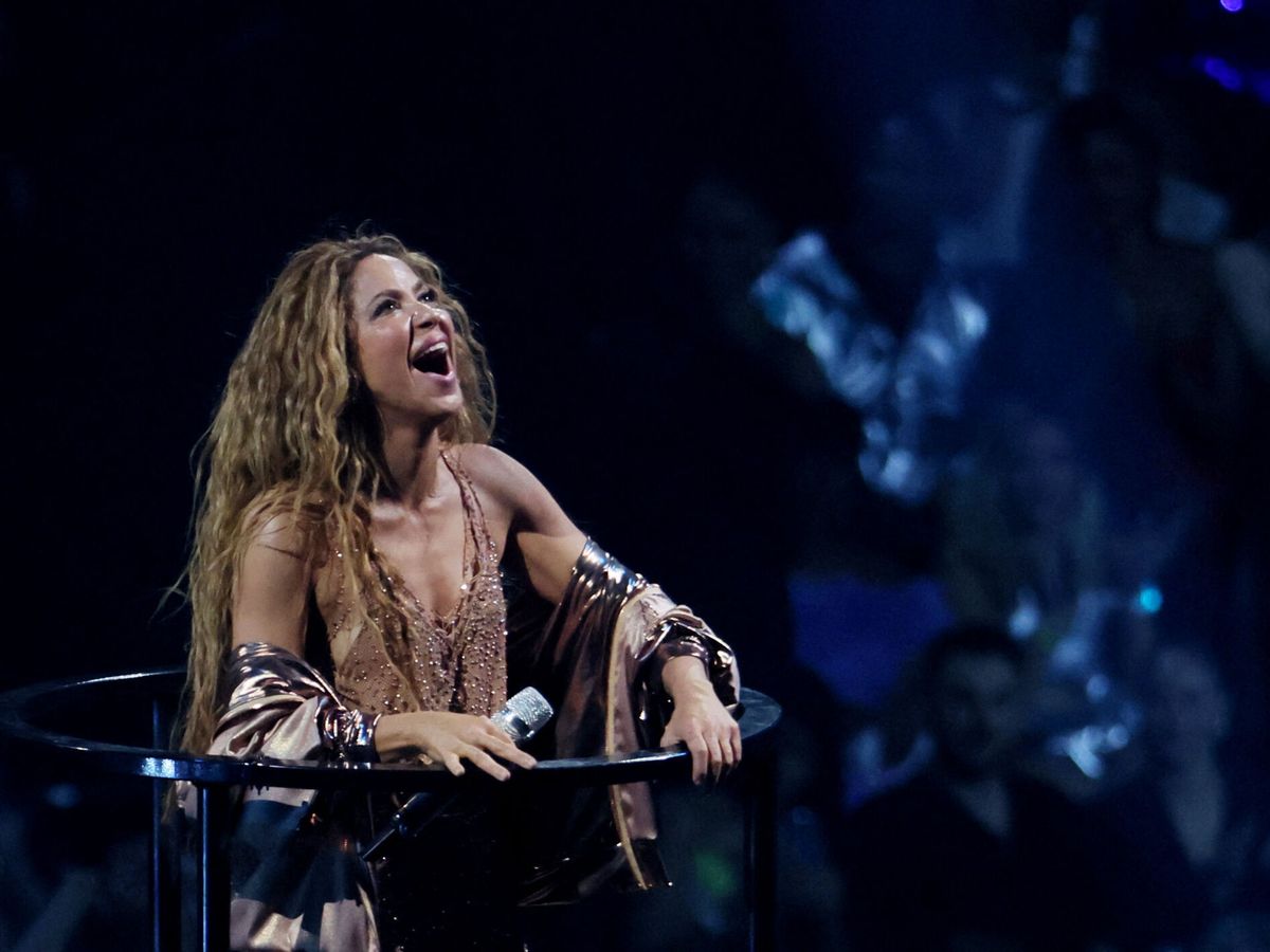 Foto: Shakira, una de las favoritas a los Grammy Latinos 2023, en su reciente actuación en los VMAs (REUTERS/Brendan Mcdermid)