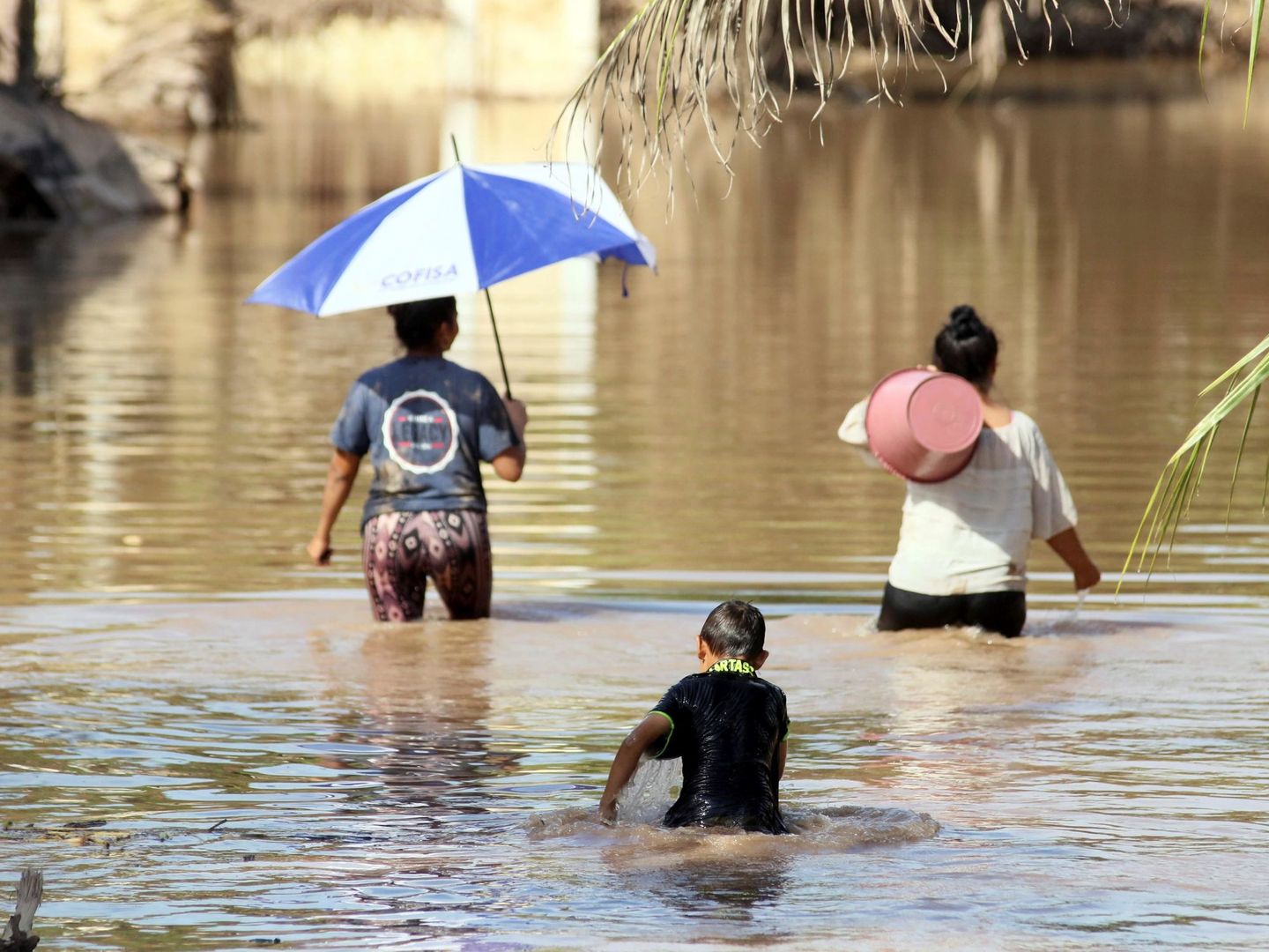 Las graves inundaciones en Honduras dispararon los casos de coronavirus. (EFE)