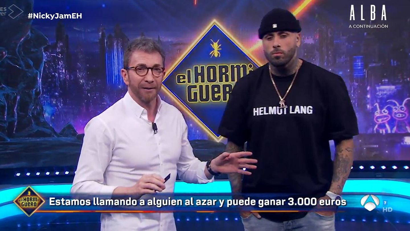Pablo Motos y Nicky Jam, en 'El Hormiguero'. (Atresmedia)