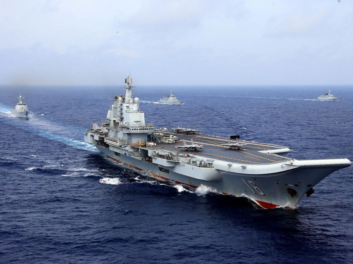 Foto: El buque chino Liaoning en unas maniobras en el Pacífico. (Reuters)
