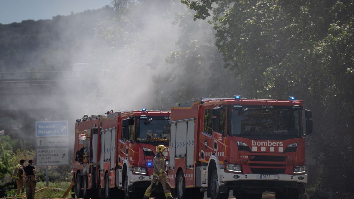 Un tren de mercancías peligrosas se incendia entre Girona y Caldes y obliga a cortar las líneas R11 y RG1