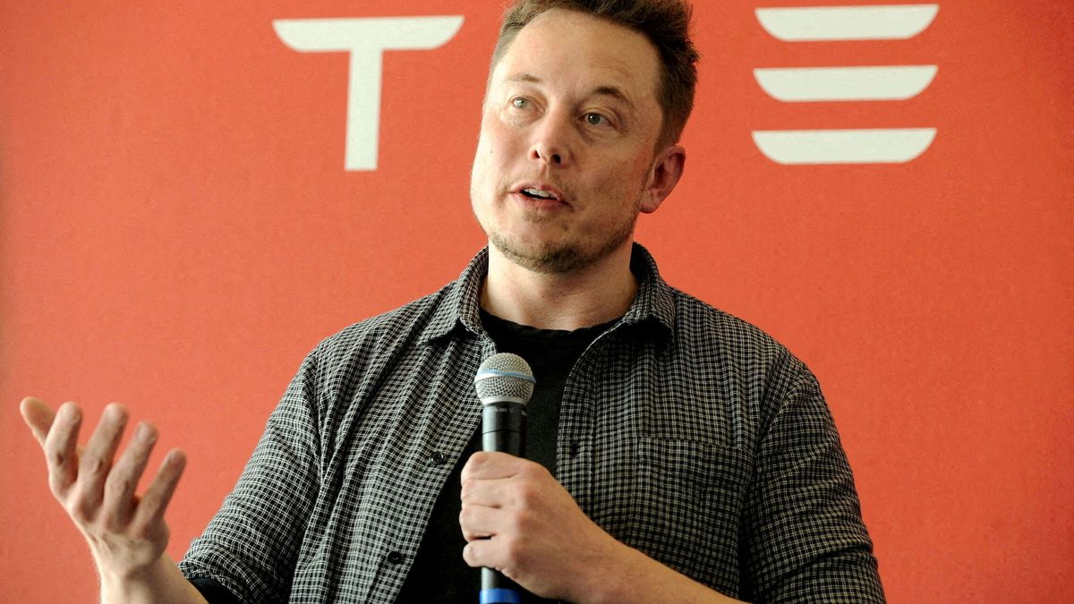Elon Musk vende acciones de Tesla por 7.000 M por si tuviera que comprar Twitter 