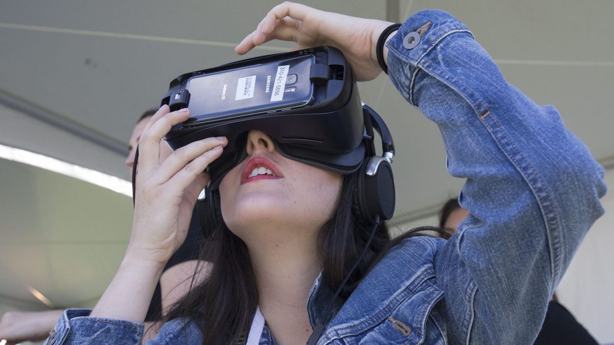 ¿Ahora sí? PlayStation y Google luchan para hacer 'mainstream' la realidad virtual