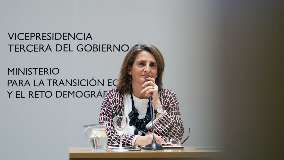 El campo aviva su conflicto con Teresa Ribera y amenaza con retomar las protestas