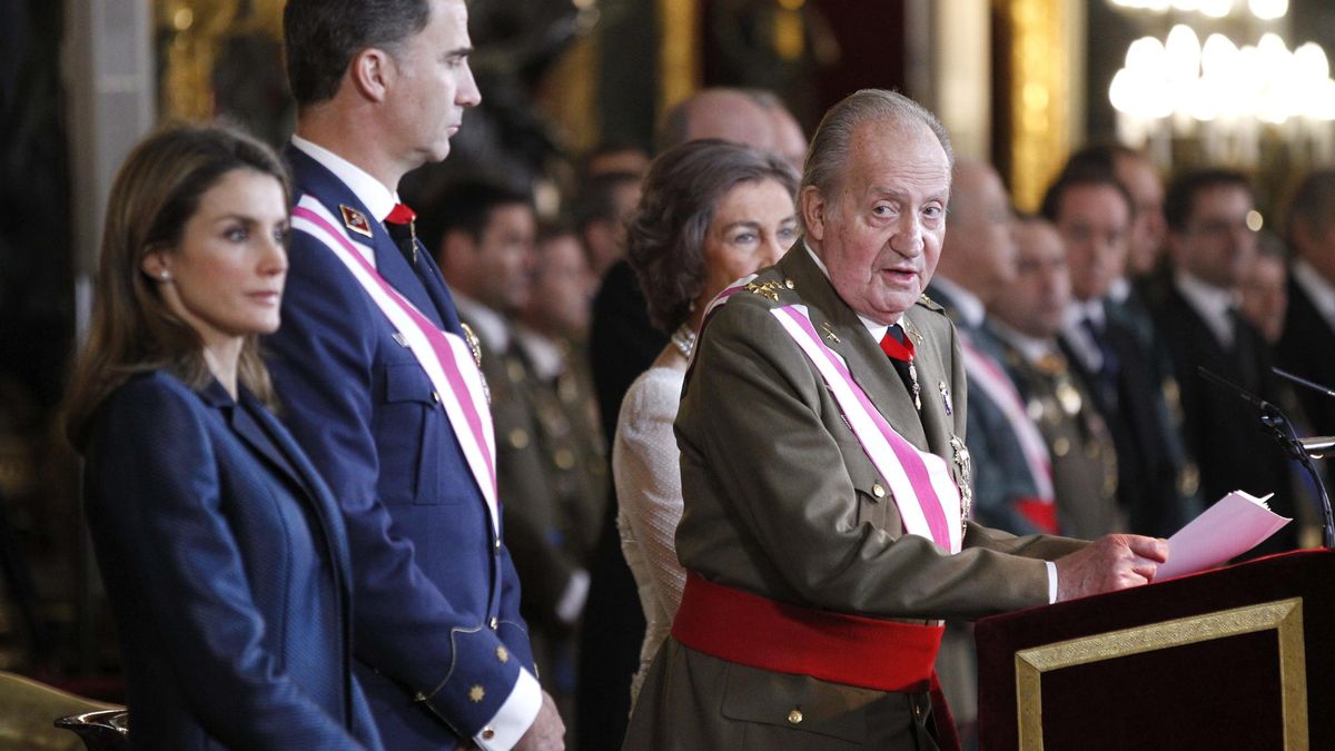Juan Carlos I pedía "austeridad" a las Fuerzas Armadas mientras movía su fortuna opaca
