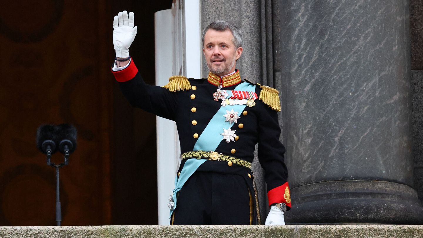 Denmark's new King Frederik appears on the balcony of Christiansborg Palace as he is proclaimed, following the abdication of former Queen Margrethe who reigned for 52 years, in Copenhagen, Denmark, January 14, 2024.   REUTERS Wolfgang Rattay