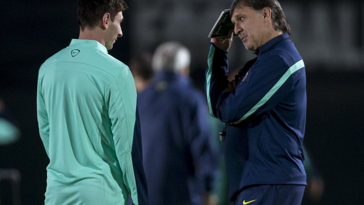 El Tata Martino, a Messi: "Sé que usted puede echarme, pero no me lo demuestre a diario"