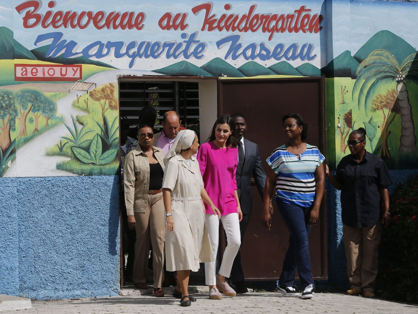 La reina Letizia en Cité Soleil, Haití, el año pasado. (EFE)