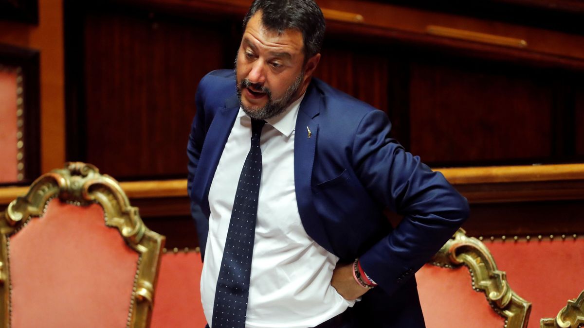 Salvini da por rota la coalición de gobierno en Italia y pide elecciones "rápidamente"