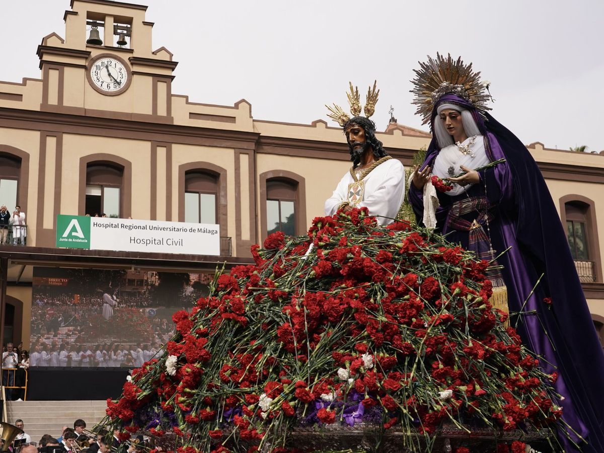 Foto: Programa completo de la Semana Santa 2024 en Málaga: fechas y recorrido de las procesiones  (Álex Zea/Europa Press)