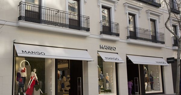 Foto: Nueva tienda de Mango en la madrileña calle Serrano que abre hoy sus puertas al público.
