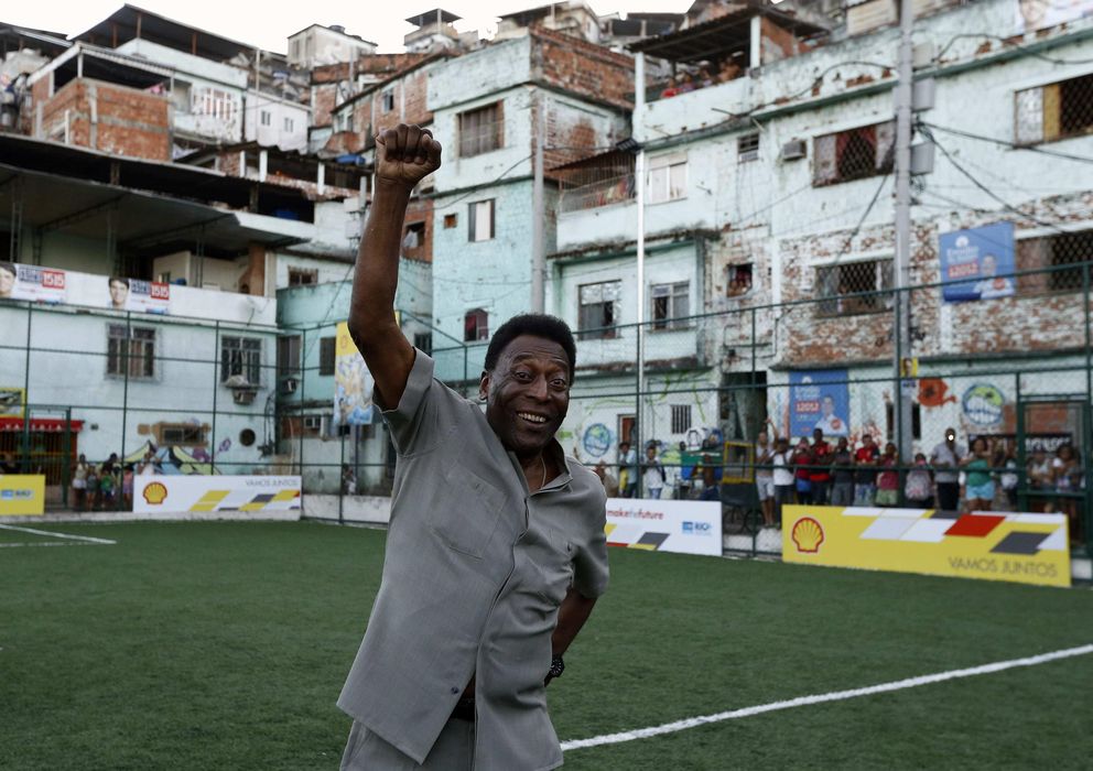 Foto: Pelé es internado nuevamente en Sao Paulo después de sufrir una infección urinaria.