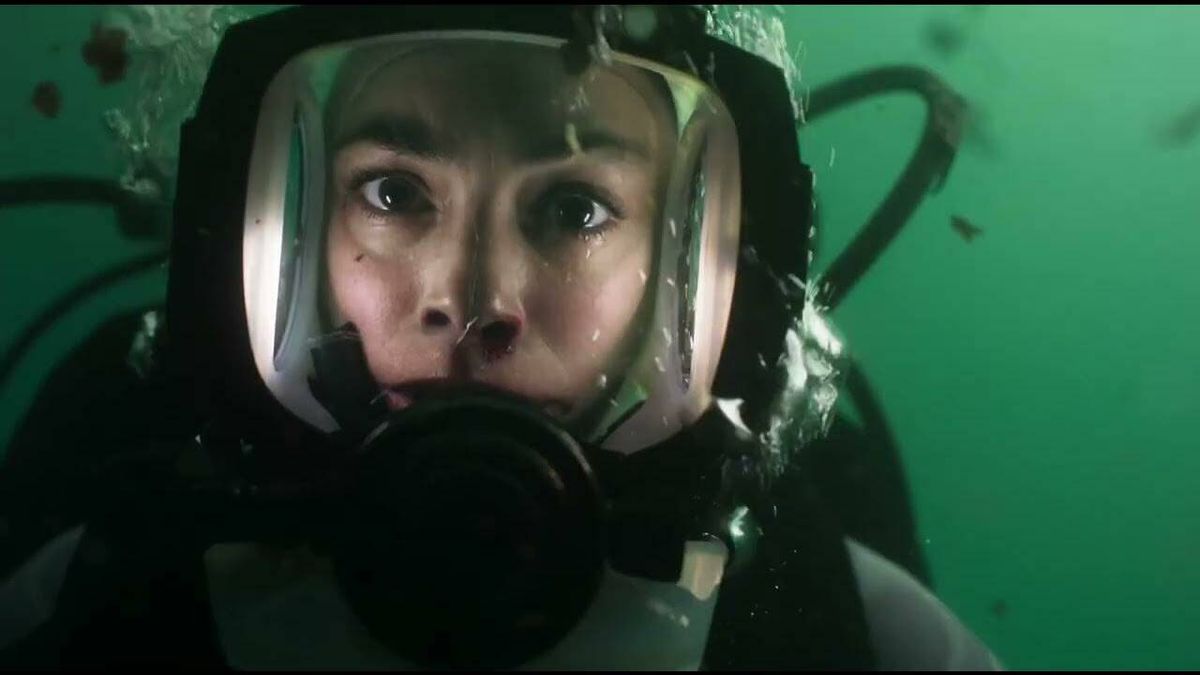 Un tiburón asesino se cuela entre los estrenos de Netflix: cuenta con una actriz de 'The Artist' que rozó el Oscar