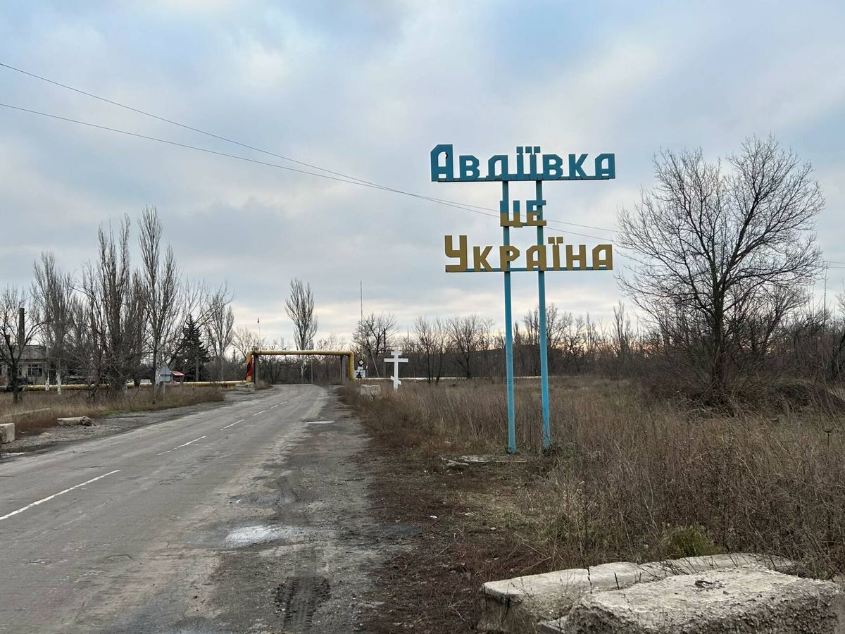 Foto: La entrada a la ciudad de Avdiivka, en el Donbás, este diciembre. (Alicia Alamillos)