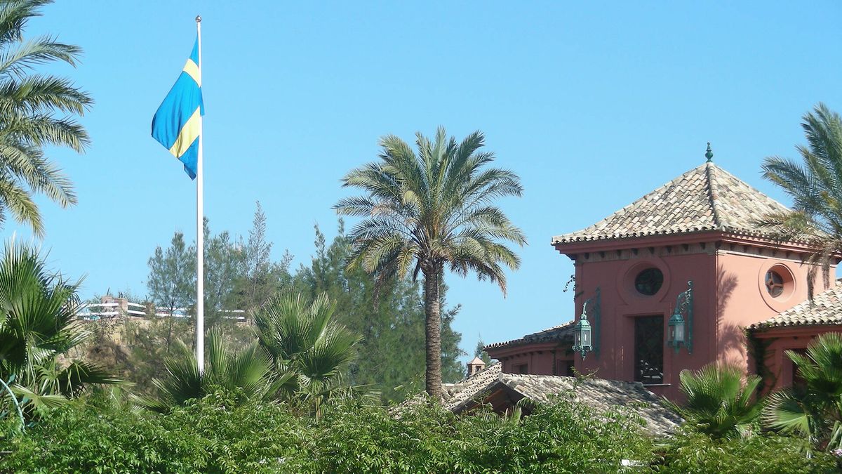 La Casa Rosada, el palacete de la alcaldesa de Marbella donde solo ondea la bandera de Suecia