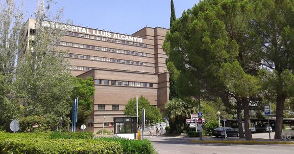 Foto: Hospital Lluis Alcanyis de Xàtiva, en el que permanece ingresada la menor herida (Departamento de Salud Xàtiva-Ontinyent)