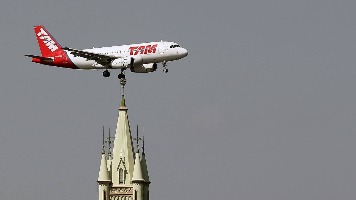 Latam Airlines, igual que Lufthansa, suspende sus vuelos a Venezuela
