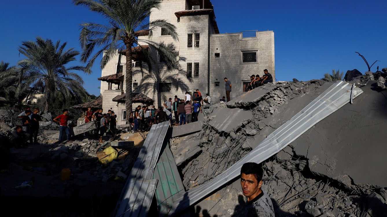 Foto: Edificios destruidos por el conflicto entre Israel y Hamás en Khan Younis, en el sur de la Franja de Gaza. (Reuters/Mohammed Salem)