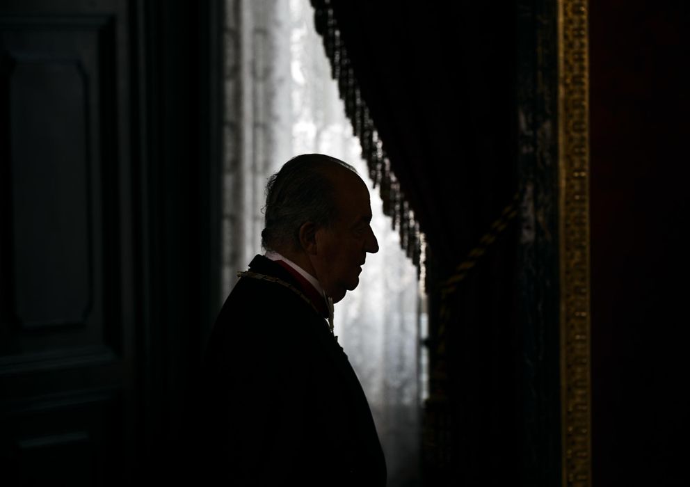 Foto: El Rey Juan Carlos, en uno de sus últimos actos como Jefe de Estado. (Reuters)