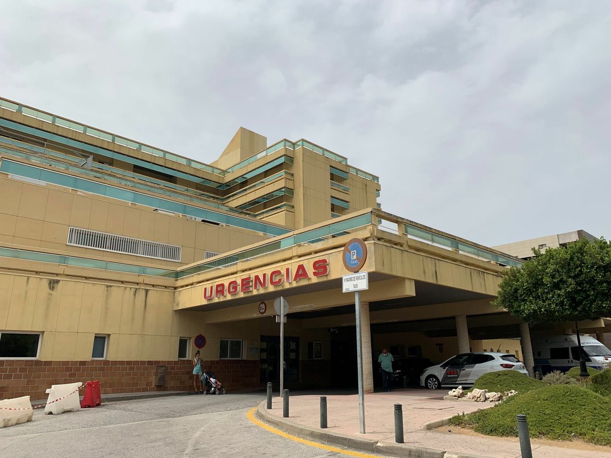 Foto: Hospital Costa del Sol de Marbella, adonde fue trasladado el pequeño. (EFE/Esther Gómez)