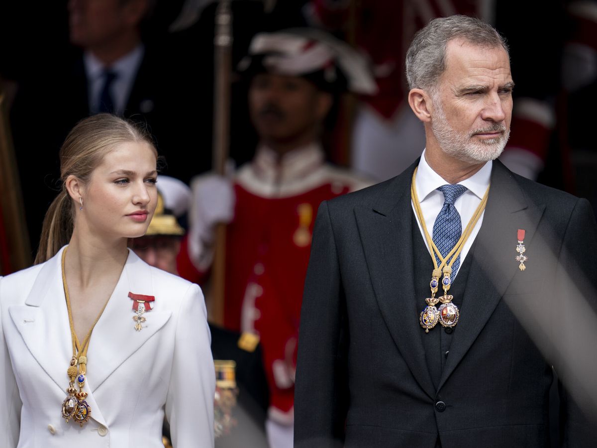 Foto: El rey Felipe VI con la princesa Leonor en el día de la jura de la Constución. (Europa Press/A. Pérez Meca)