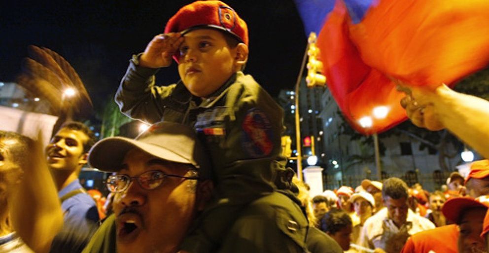 Foto: Chávez emplea toda su 'maquinaria roja' para evitar su primer varapalo electoral
