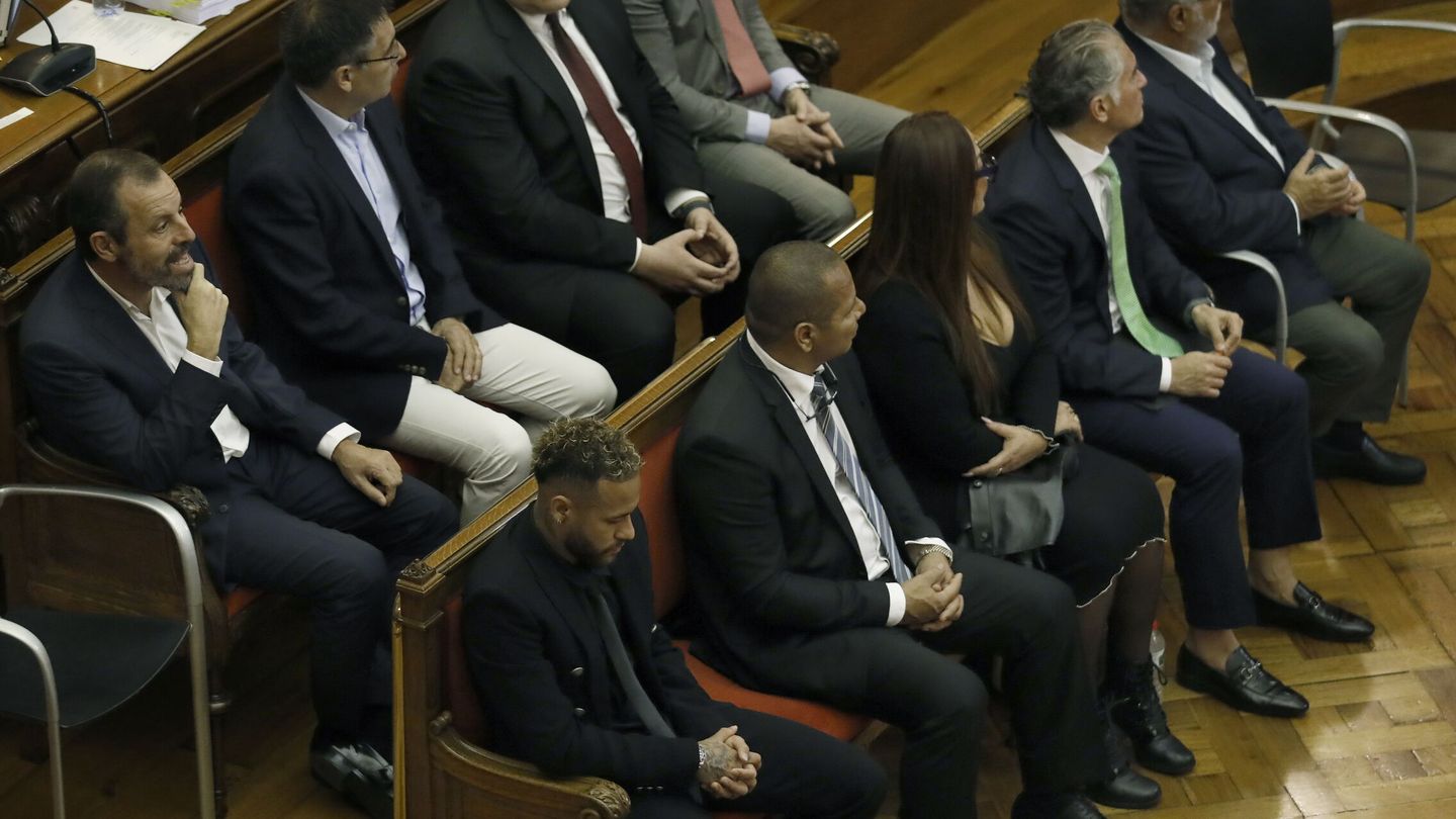 Neymar, en pleno juicio. (EFE/Andreu Dalmau)
