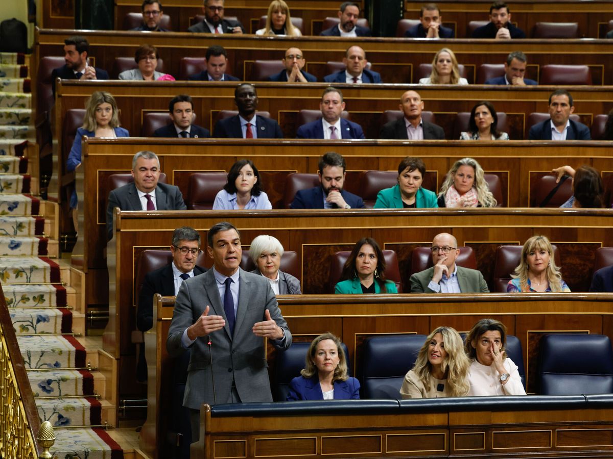 Foto: Sesión de control en el Congreso de los Diputados en Madrid. (EFE/J.J. Guillen)
