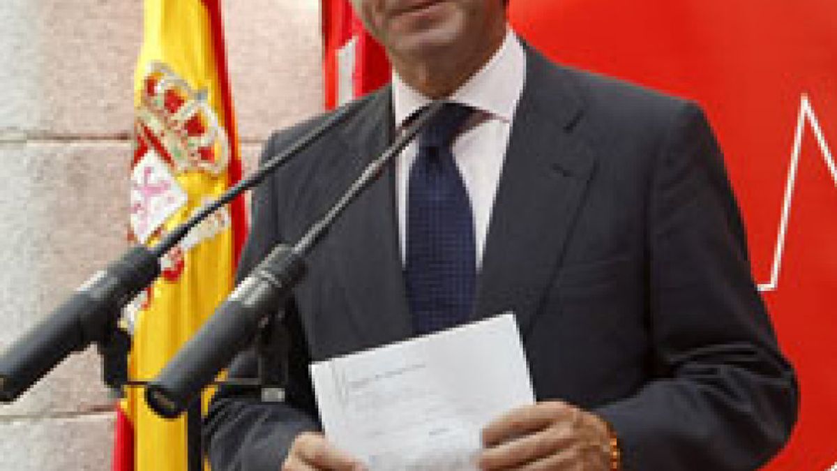 Granados espera que el Gobierno "no nacionalice Caja Madrid y la venda a algún amigo"