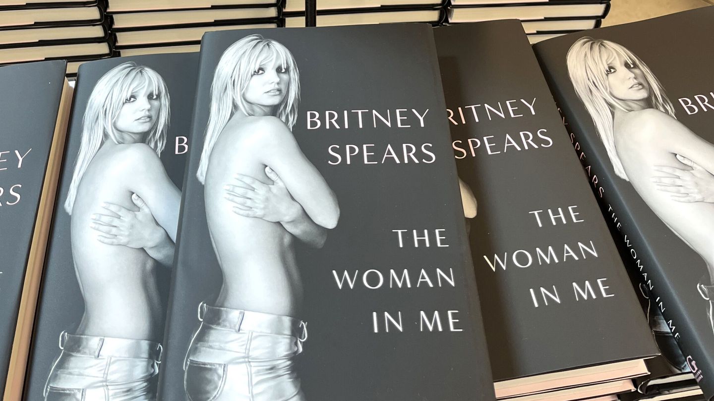 Las memorias de Britney Spears, tituladas 'The Woman in Me'. (EFE)
