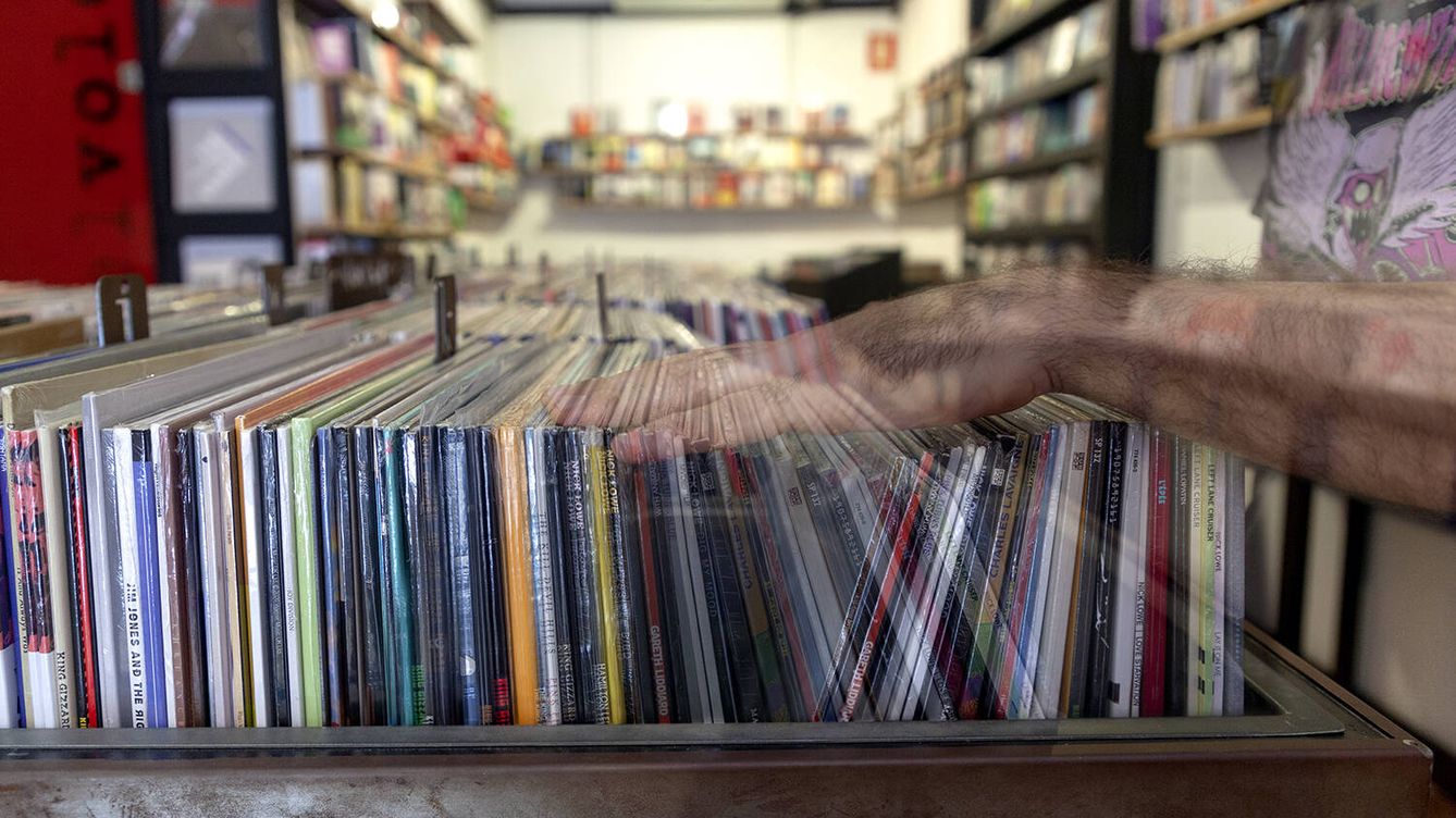 Foto: Bajo El Volcán es una de las tiendas de discos favoritas de los madrileños. (Cortesía)