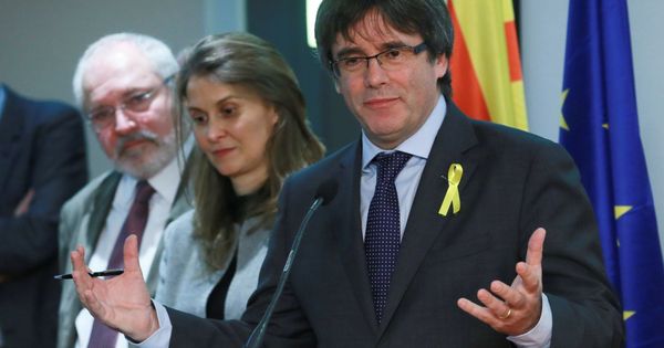 Foto: El 'expresident' de la Generalitat Carles Puigdemont en Bruselas. (EFE) 