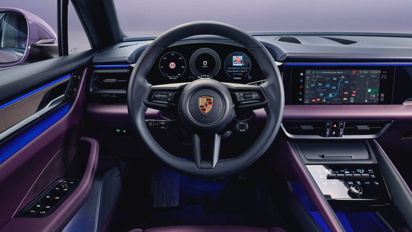 Panorama típicamente Porsche frente al conductor, con instrumentación digital de 12,6 pulgadas.