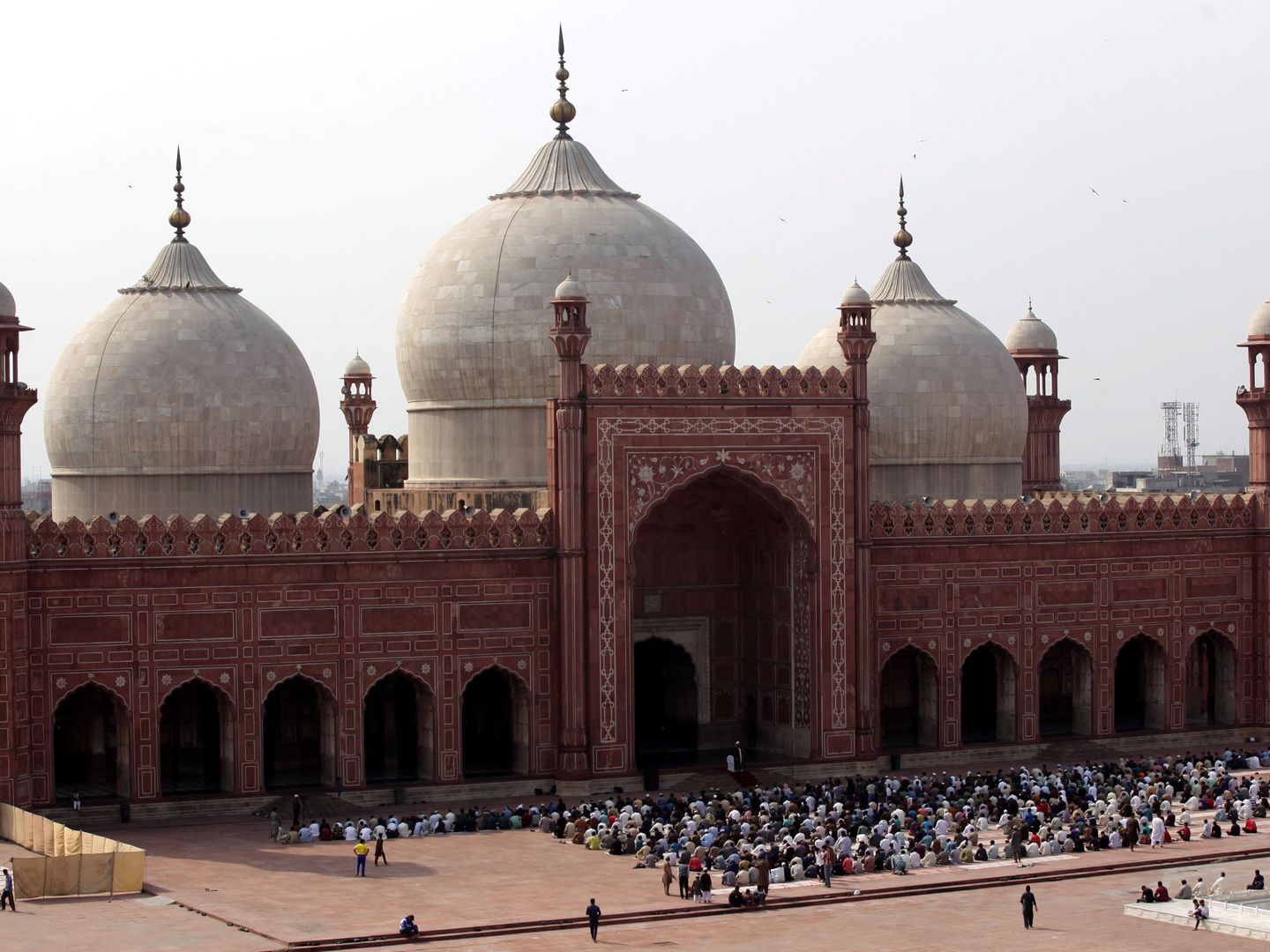 La mezquita Badshahi en Lahore. (EFE)