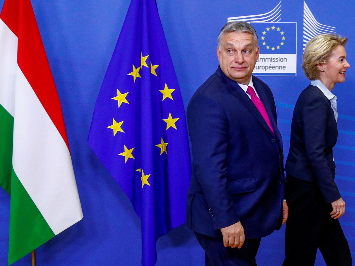 Foto: Viktor Orbán y Ursula von der Leyen. (Reuters/Francois Lenoir)
