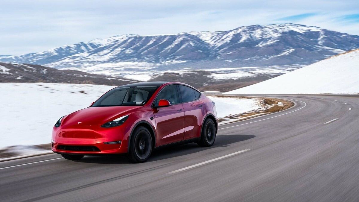 El coche eléctrico más vendido en España baja de precio: esto cuesta ahora el Tesla Model Y