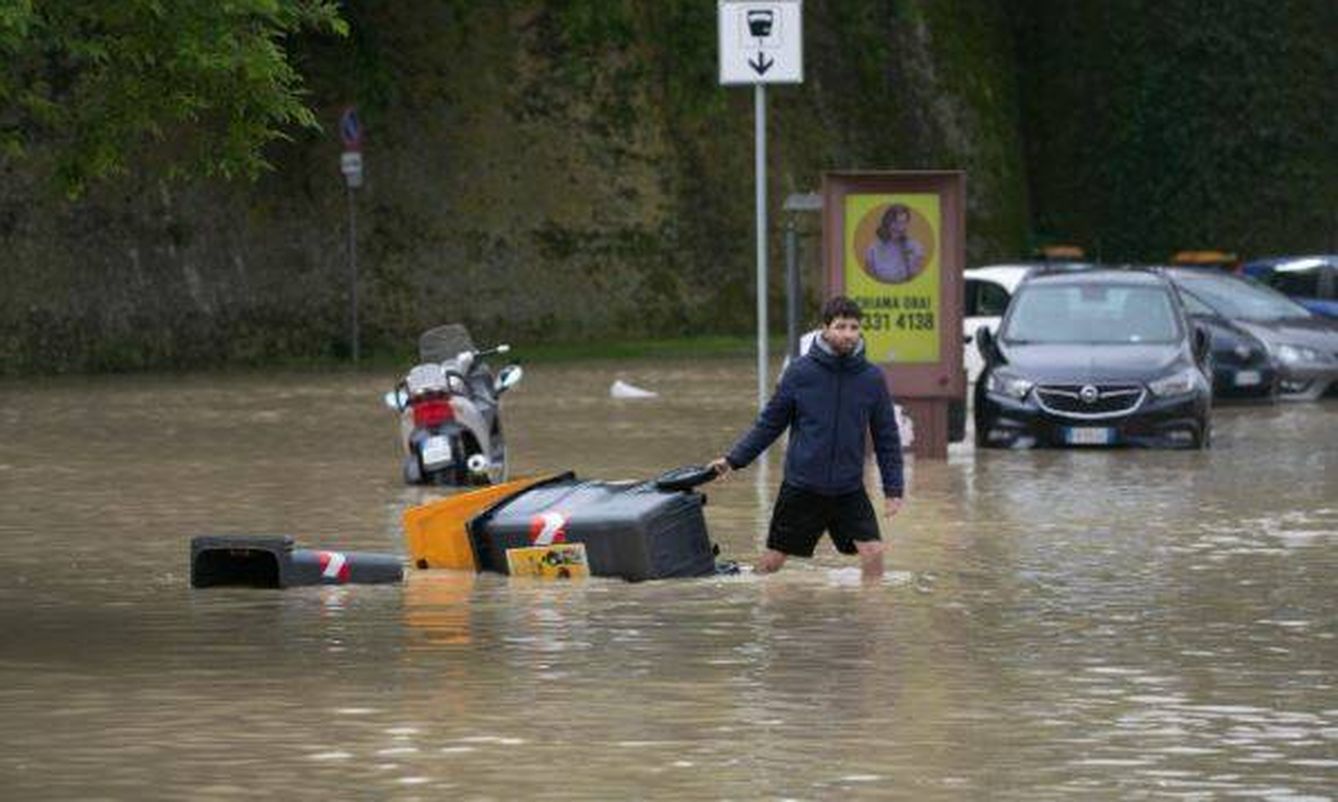Graves inundaciones en la ciudad italiana de Lugo (EFE/E.Valeri)