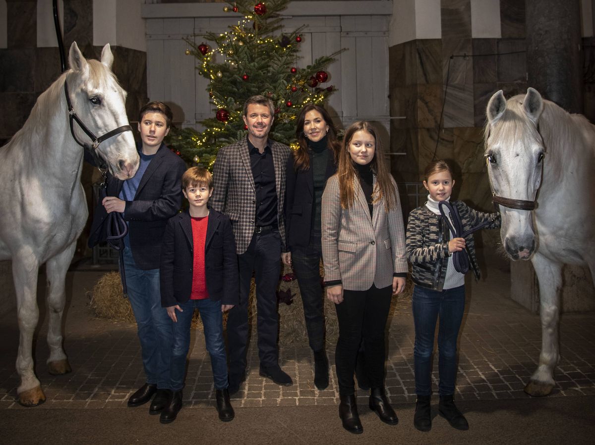 Foto: Federico y Mary, con sus hijos las pasadas Navidades. (Casa Real de Dinamarca)